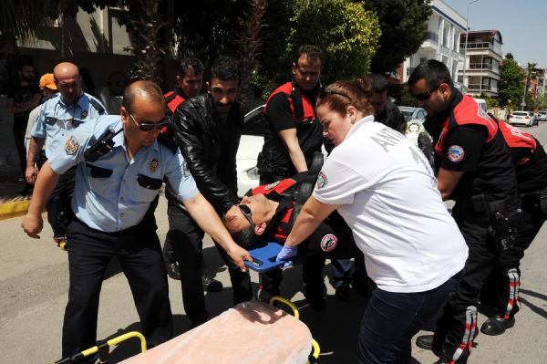 Yunus Ekibi Kaza Yaptı: 1 Polis Yaralı