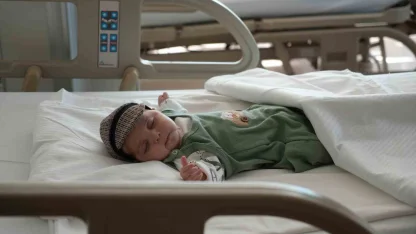 10 aylık Mahmoud’un Filistin’den Antalya’ya zorlu karaciğer nakil yolculuğunda mutlu son