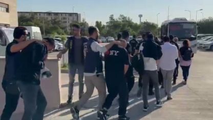 Sosyal medya üzerinden dolandıran 40 şüpheli yakalandı
