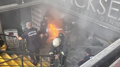 İş hanındaki yangın kısa sürede söndürüldü