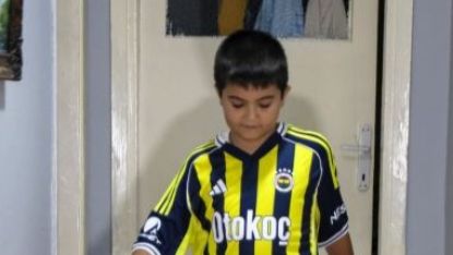 Muhabbet kuşunun peşinden 6'ncı kattan düşen Burak'a yardım eli uzatıldı / Video eklendi