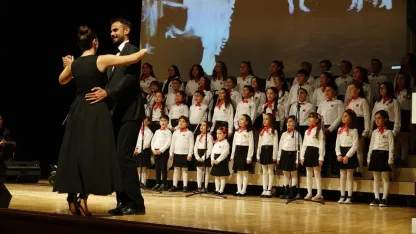 Çocukların sesinden 'Cumhuriyet'