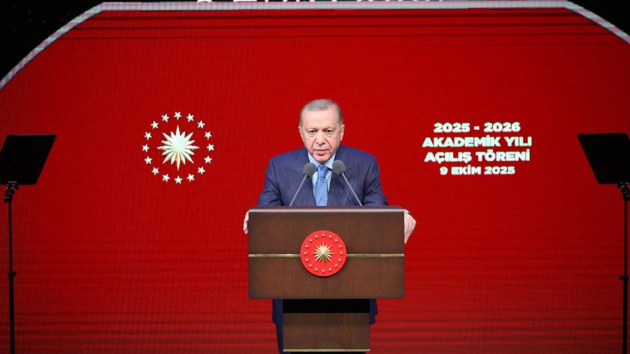 ALKÜ Rektörü Türkdoğan, 2025-2026 akademik yılı açılış törenine katıldı