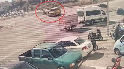 Antalya’da taksi ile çarpışan motosikletli yaralandı