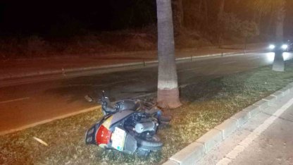 Direğe çarpan motosiklet sürücüsü hastanede öldü