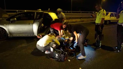 Genç hemşire, kazada yaralanan teyzesini hayatta tutmak için tüm gücüyle mücadele etti