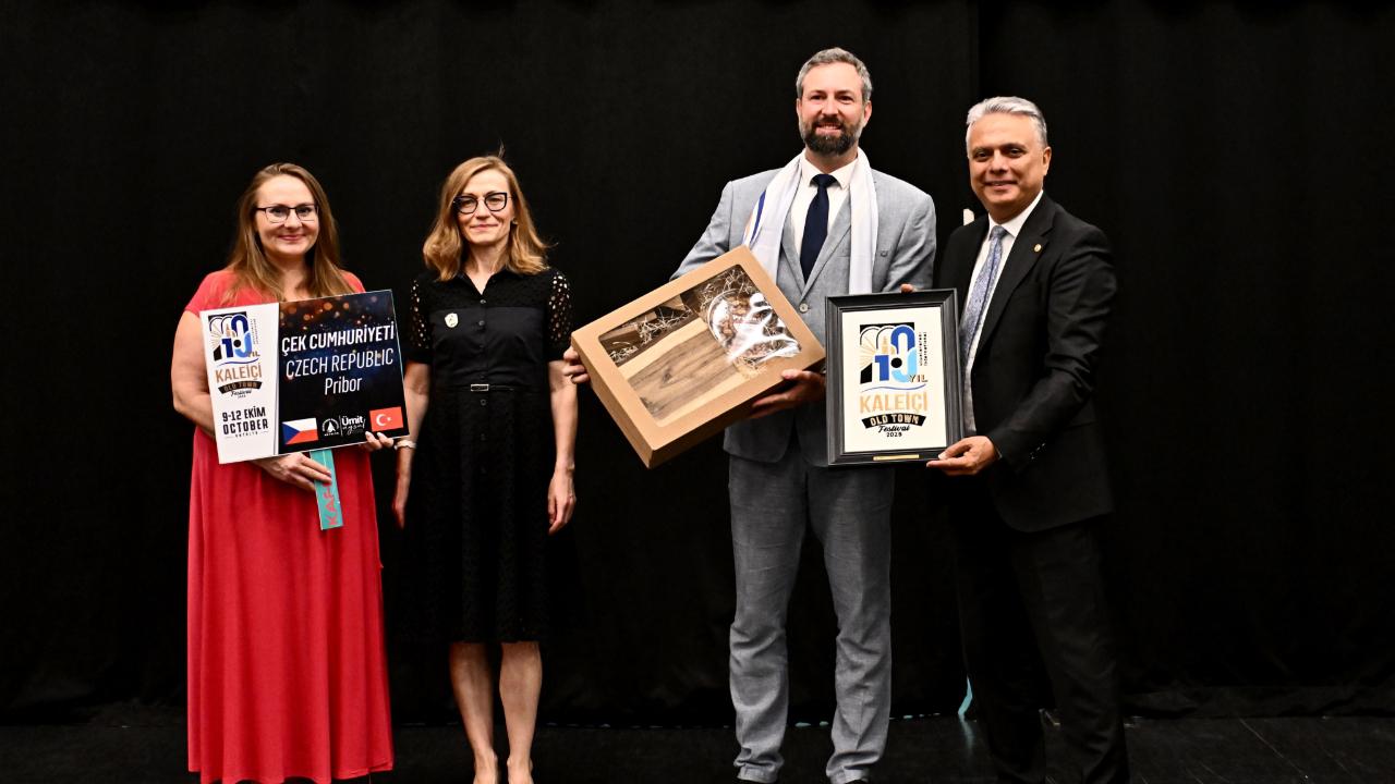 Kaleiçi Old Town Festivali gala yemeğiyle başladı