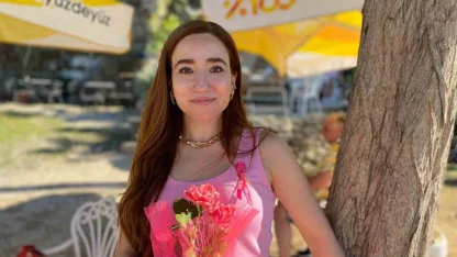 Kanser hastalarının umudu Çiçek Akçay: "Kanserden değil geç kalmaktan korkun"