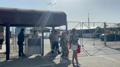 Lüks kruvaziyer 867 yolcu ve 469 mürettebatıyla Alanya’ya demirledi
