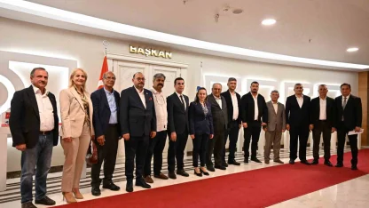 Özdemir: "Muhtarlarımız yerel yönetimin en önemli paydaşları"