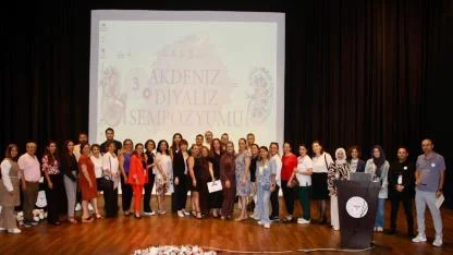 TÜBİTAK onaylı ve Türk Nefroloji Hemşireleri Derneği ile hastanemiz işbirliğiyle düzenlenen 3. Akdeniz Diyaliz Sempozyumu, diyaliz alanındaki son gelişmeleri ele aldı.