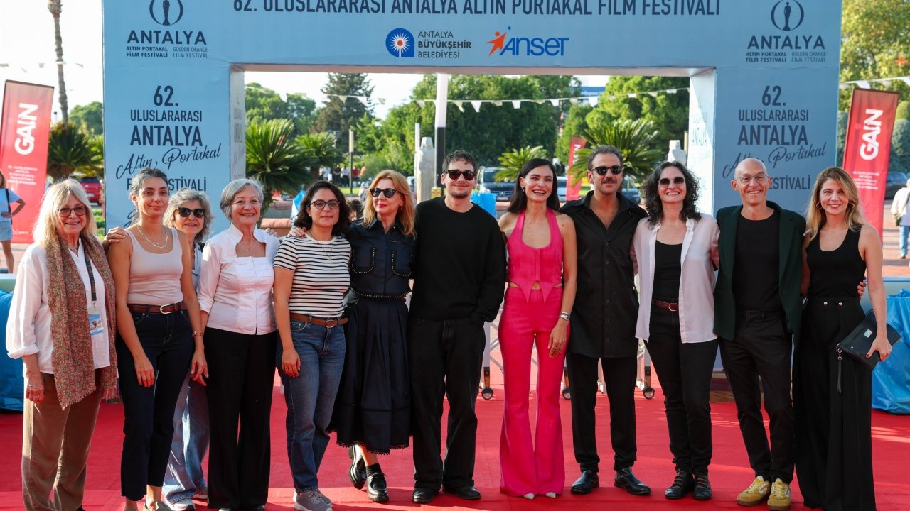 Uluslararası yarışma filmleri seyirciyle buluşuyor