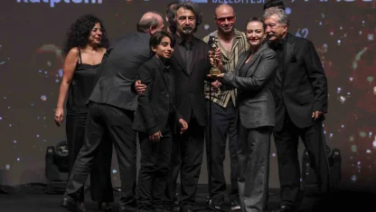 62. Altın Portakal’a ‘Tavşan İmparatorluğu’ 7 ödülle damga vurdu