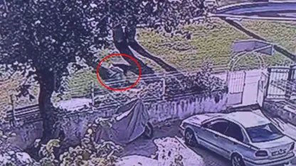 Cinayetin ardından elindeki kanı çimlere silmiş