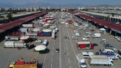 Toptancı hal giriş yasağına Aksulu üreticiden tepki