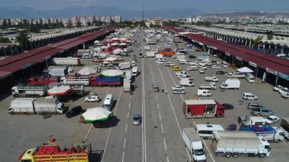 Toptancı hal giriş yasağına Aksulu üreticiden tepki