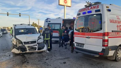 Serik'te kaza: 4 yaralı