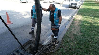 ASAT, Kepez'de yağmursuyu hatlarını temizliyor