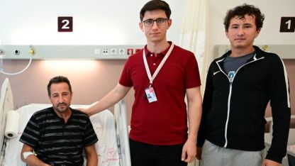 Antalya Şehir Hastanesi'nde pars plana vitrektomi ameliyatı başarıyla uygulandı