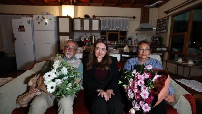 Büşra Özdemir, ilkokul öğretmenini ziyaret etti