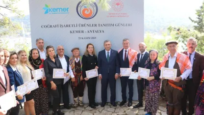 Yörüklerin coğrafi işaret başvurusu yapılan ürünleri tanıtıldı