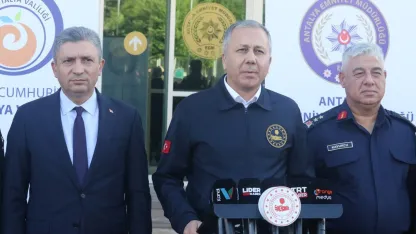 Yerlikaya: 17 ilde düzenlenen uyuşturucu operasyonunda 458 şüpheli gözaltına alındı