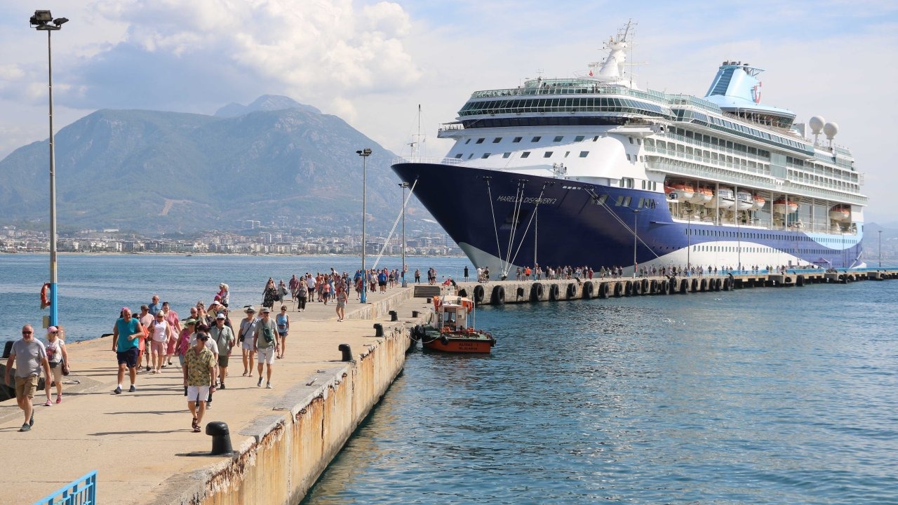Alanya&#039;da kruvaziyer turizmi, pandemi nedeniyle yaşadığı çöküşten sonra son 4 yılda toparlandı