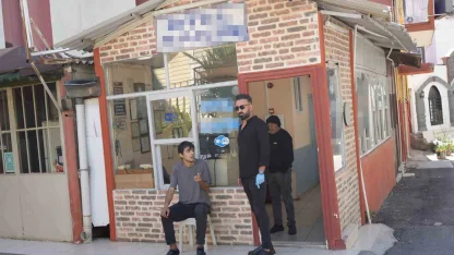 Antalya’da pansiyon odasında ölü bulundu