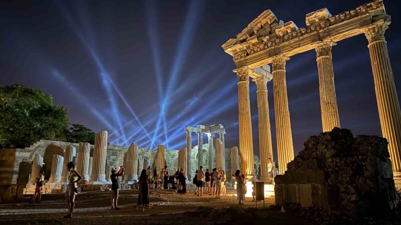 Antalya’ya Ekim ayında en çok turist Almanya’dan geldi