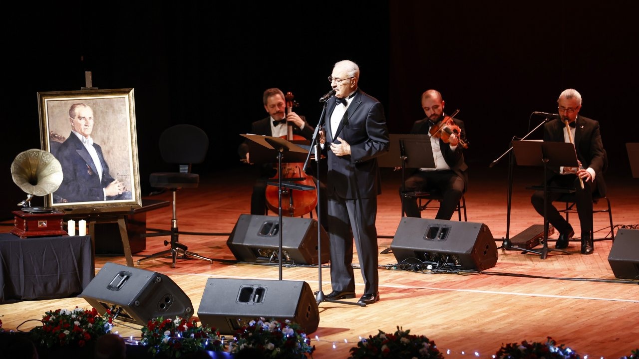 Büyükşehir Atatürk&#039;ü &#039;Hasret&#039; konseriyle andı