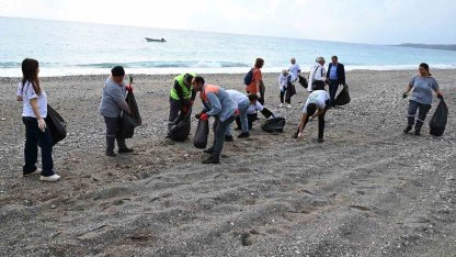 Çamyuva Sahili’nde temizlik