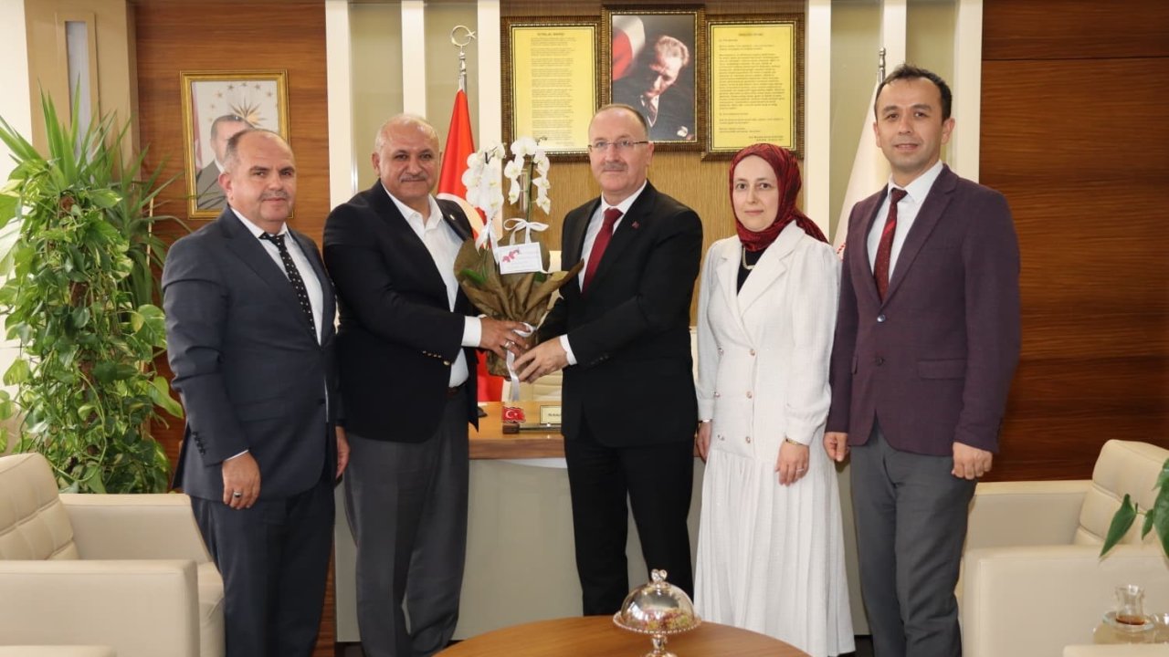 Eğitim Bir Sen’den Milli Eğitim Müdürü’ne 24 Kasım jesti