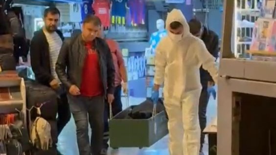 Kapı açılınca çürümüş ceset bulundu