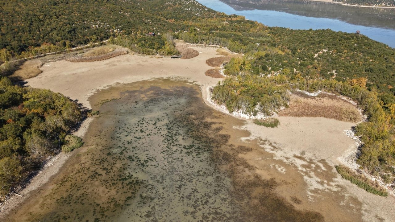 Kovada Gölü&#039;de &#039;milli park&#039; özelliği tehlikede