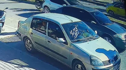 Otomobile arkadan çarpan motosiklet sürücüsü yaralandı