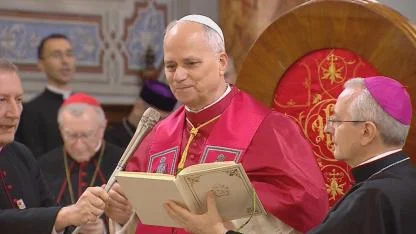 Papa 14. Leo, Saint Esprit Katedrali'nde ayine katıldı