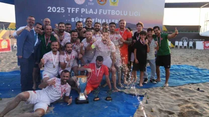 Plaj Futbolu Türkiye şampiyonu Alanya Belediyespor
