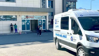 Sokak ortasında defalarca bıçaklanarak öldürülen yaşlı adamın cenazesi alındı