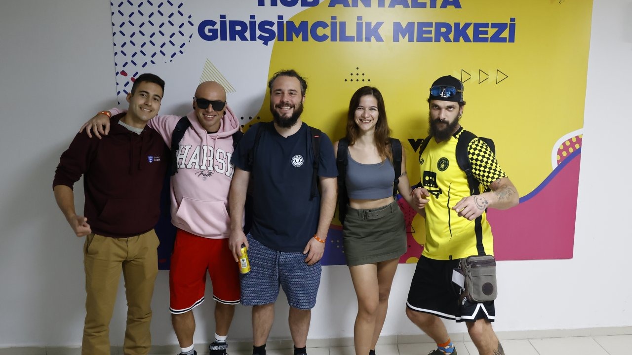 Uluslararası Proje Katılımcıları&#039;ndan HUB Antalya Girişimcilik Merkezi&#039;ne ziyaret