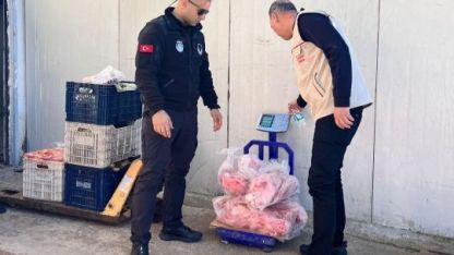 Soğuk hava deposundaki 574 kilo bozuk ürün imha edildi