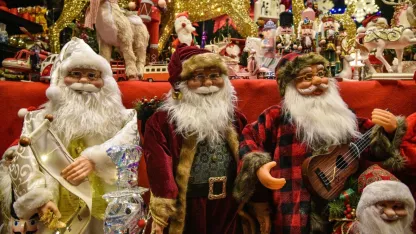 Yılbaşı kutlamasında, 'Noel Baba' kostümü ve sakalına ilgi