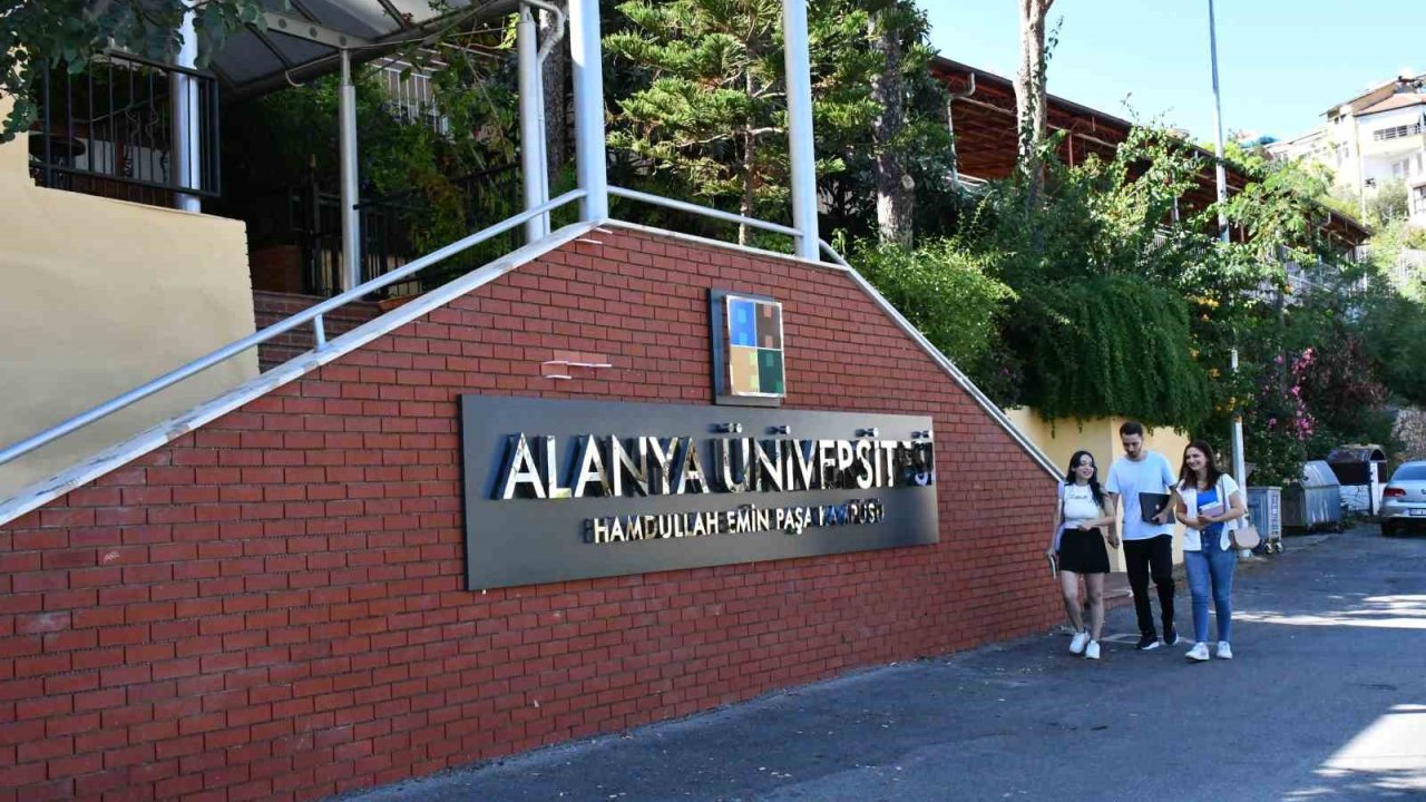 Alanya Üniversitesi, RUR 2025 beşeri bilimler sıralamasında yükselişini sürdürüyor