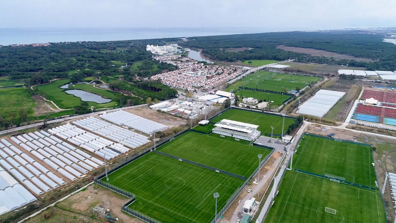 Antalya&#039;da futbol takımları 1500 kamp yapacak