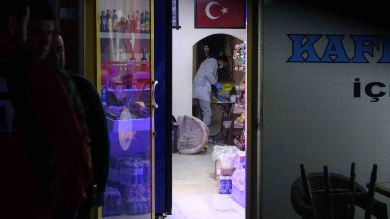 Antalya’da markette cinayet: 2 ölü