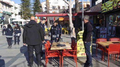 Büyükşehir Zabıtasından kaldırım işgallerine sıkı denetim