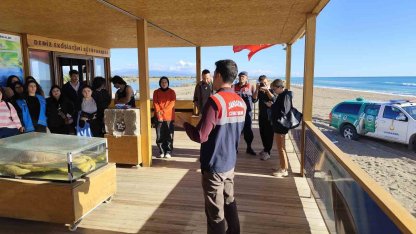 Jandarma’dan çevre koruma eğitimi ve kıyı temizliği