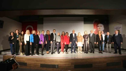 Kepez’de "Güçlü Kadınlar, Güçlü Yarınlar" konuşuldu