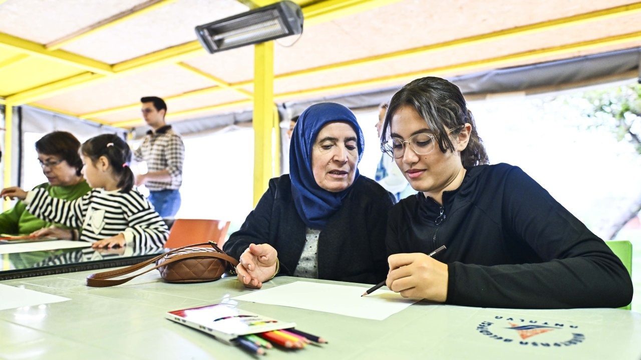 Yaşlı evinde Kuşaklar Arası Etkileşim Atölyesi