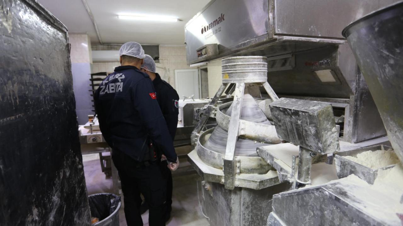 Yeni yıl öncesi Kepez’de fırınlara sıkı denetim