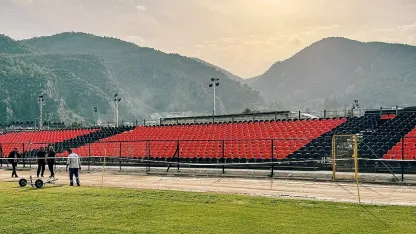 Fethiyespor'da Galatasaray maçı öncesi zemin önlemi